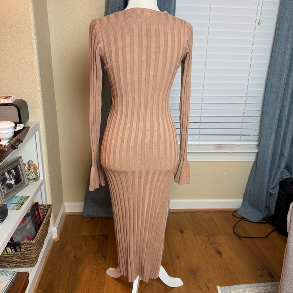 Rachel Parcell Wide Rib Midi Sweater Dress Flounce Sleeve Fitted Camel Sz S - Picture 7 of 12